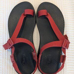 Chacos Bodhi Adjustable Strap Classic Sandal in Burgundy Womens 9